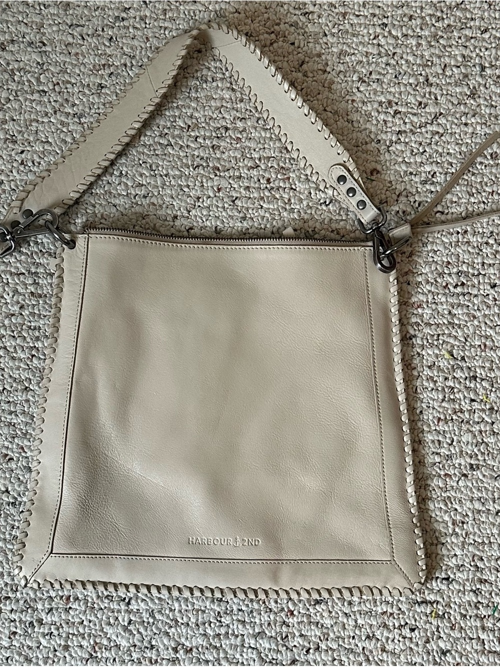 Harbour 2nd Cream Leather Shoulder Bag‎ with Whipstitch Trim EUC